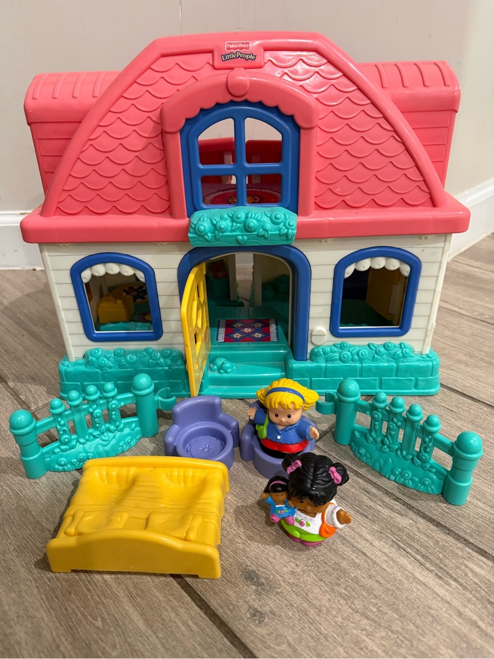 Fisher-Price Little people sweet sounds home
